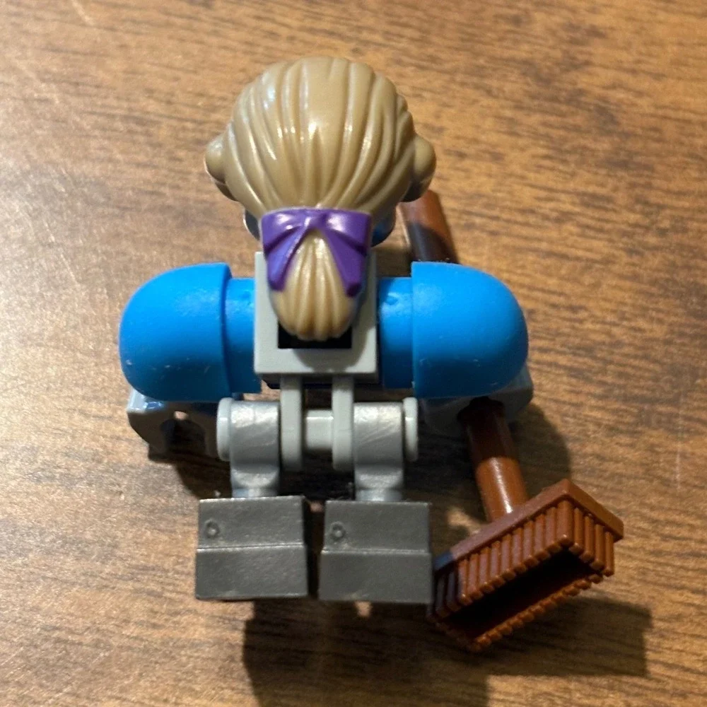 LEGO Nexo Knights Protocol Bot Minifigure 70357 Fancy Pants Robot nex114 Broom